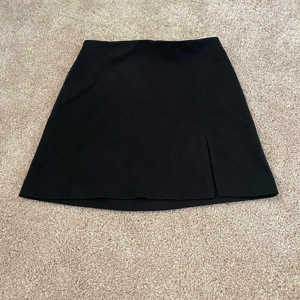 Aritzia Sunday Best Women’s Skirt - Size 0